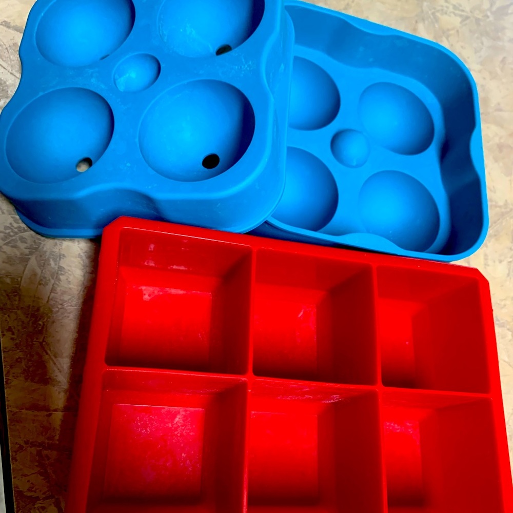 Silicone Ice Trays